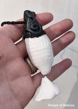 Load image into Gallery viewer, Pendant - Porcelain Pod