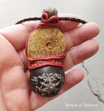 Load image into Gallery viewer, Pendant - chrysanthemum stone with AMMONITE