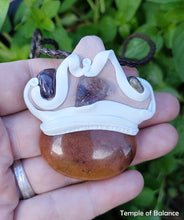 Load image into Gallery viewer, Pendant - CARNELIAN with amethyst
