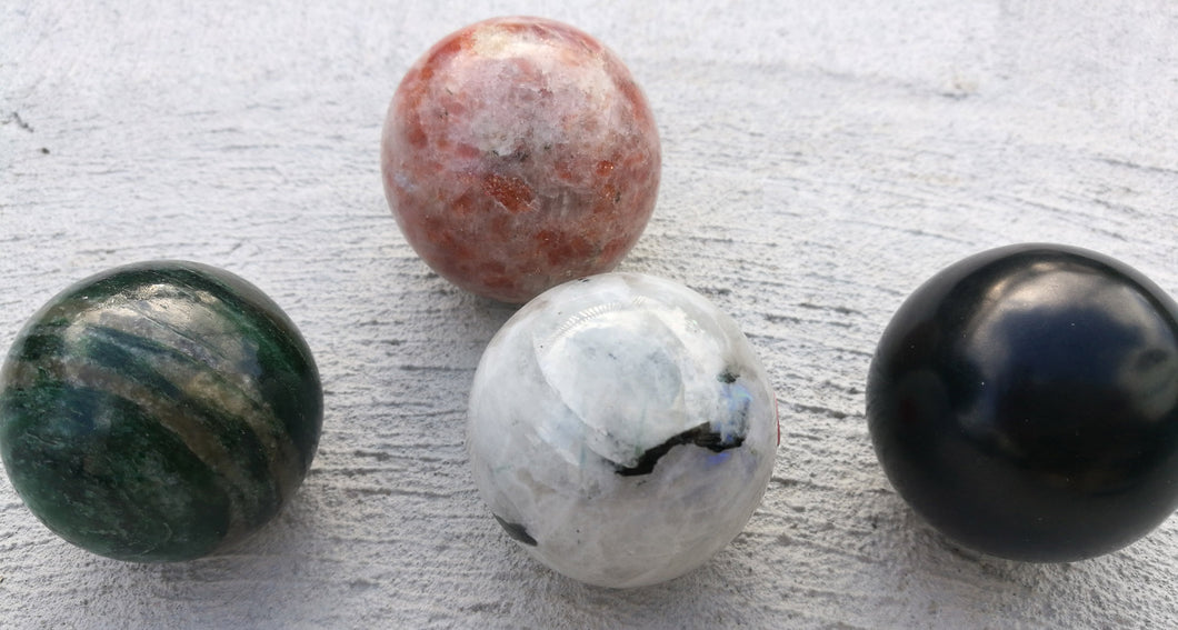 Crystal - Four piece sphere collection